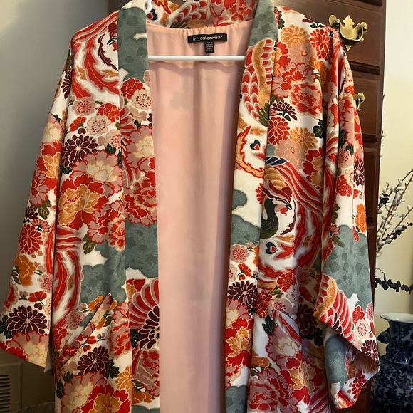 Kimono - Picture 1 of 5